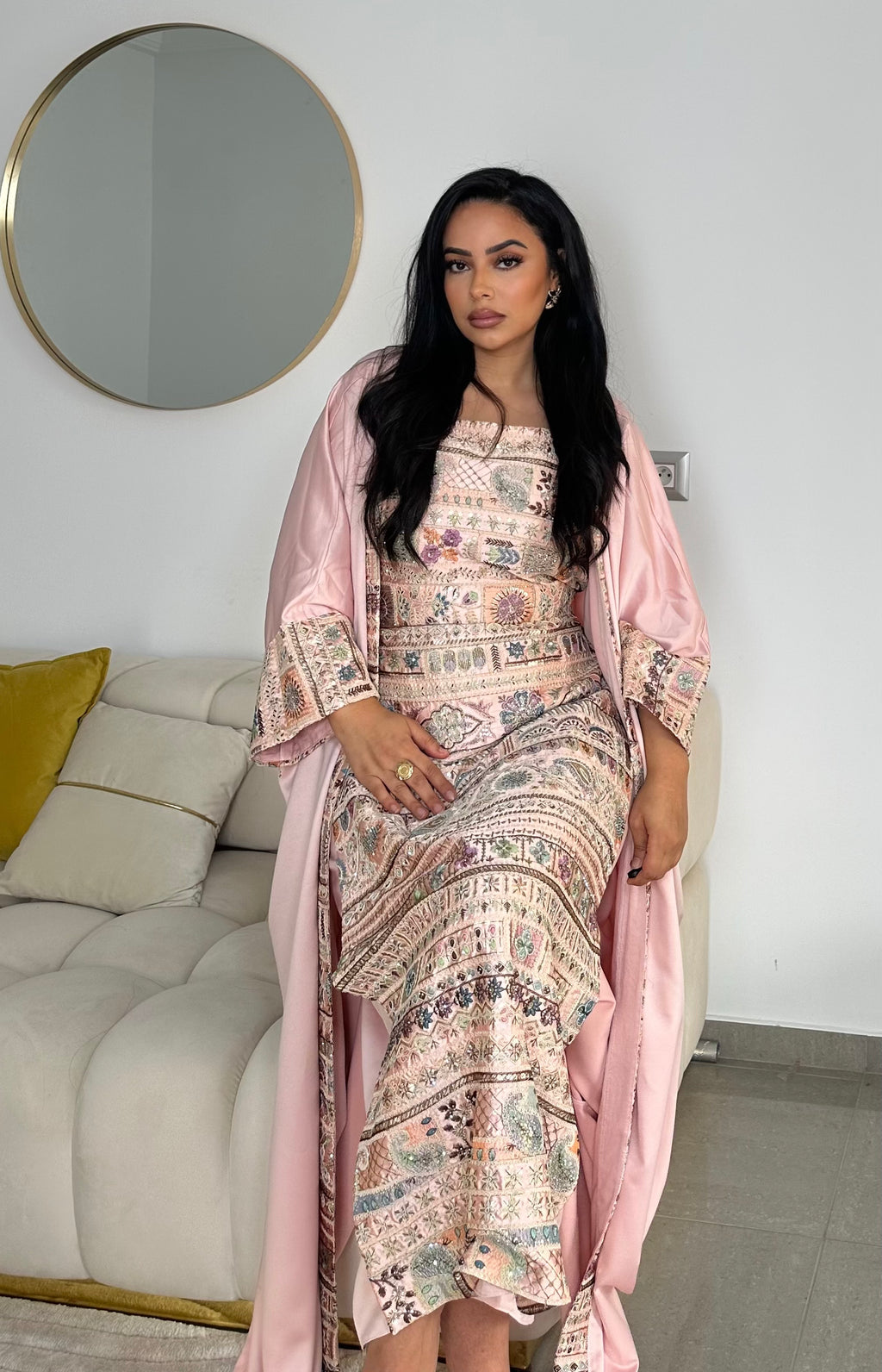 Robe El Mounira